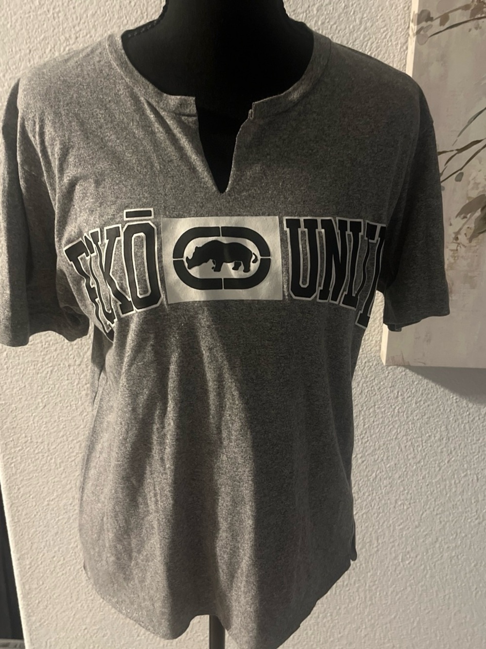 Ecko Unlimited Gray Logo Short women t- Shirt